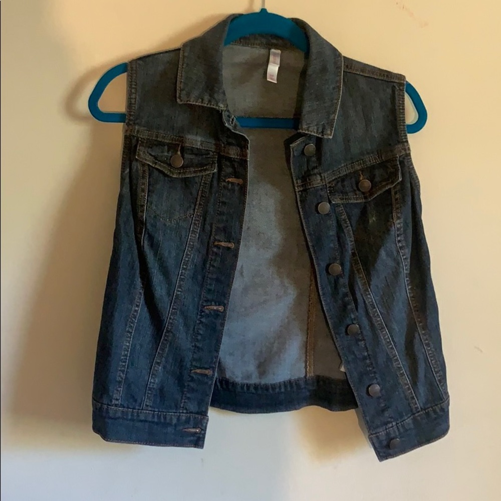 Sleeveless Denim Vest